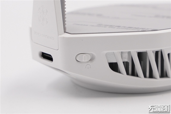 小米10定制版冰封散熱背夾BR11拆解：1分鐘降溫至15度的秘密在此