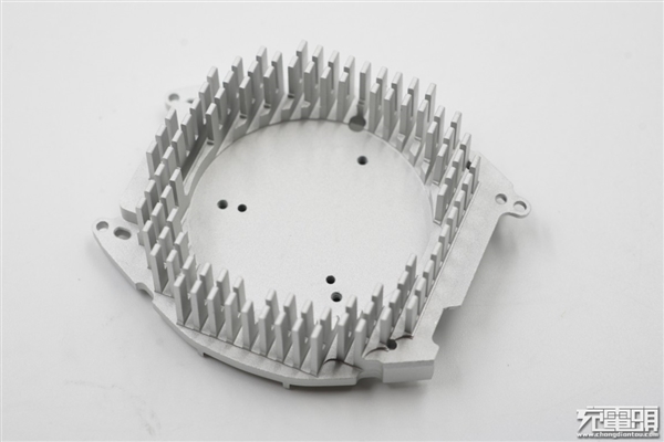 小米10定制版冰封散熱背夾BR11拆解：1分鐘降溫至15度的秘密在此