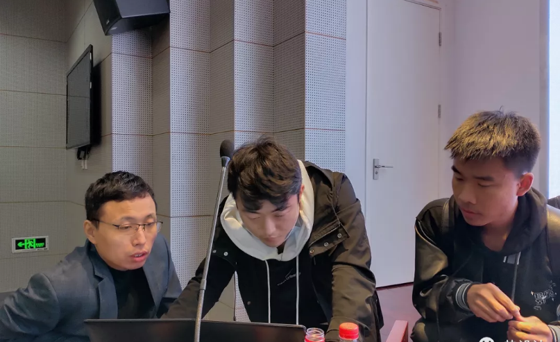 1608690502573417.png blob.png