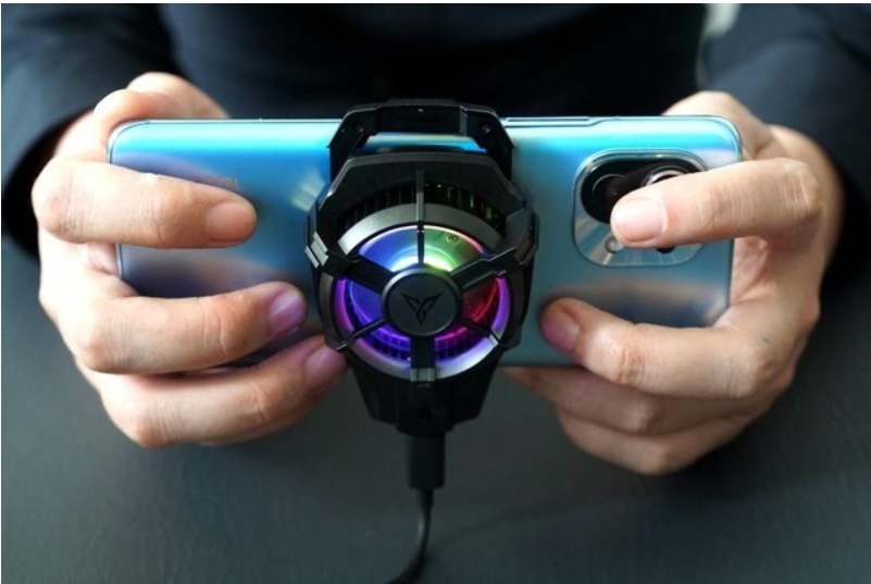 聊聊手機散熱器是不是智商稅 該怎么選？