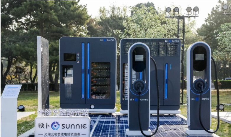 全球首款全液冷儲(chǔ)能超充系統(tǒng)發(fā)布