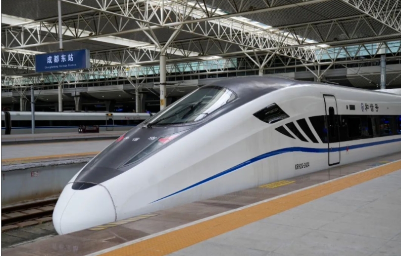 CRH2G 型高寒動(dòng)車組即將上線成都：零下40℃可正常運(yùn)行