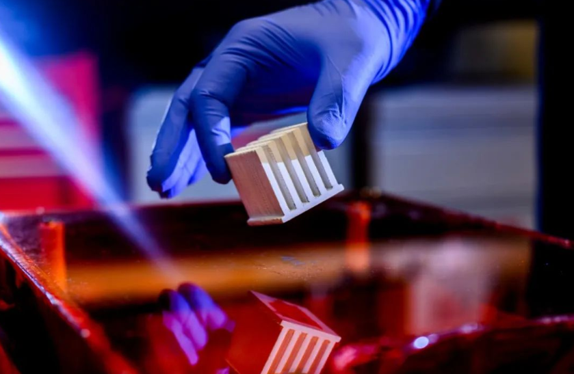 東北大學(xué)突破性導(dǎo)熱塑料，破解電子設(shè)備過熱