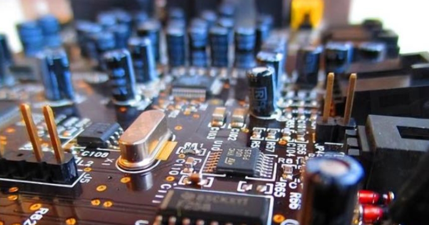 電子設(shè)備結(jié)構(gòu)設(shè)計(jì)中的電磁兼容設(shè)計(jì)方法研究