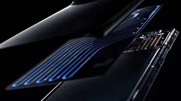 華為、OPPO入局！手機(jī)廠商探索主動(dòng)散熱