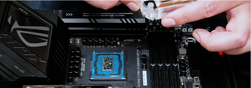 AI芯片液冷再突破！EMCOOL微流控“液冷板”突破5000W散熱極限