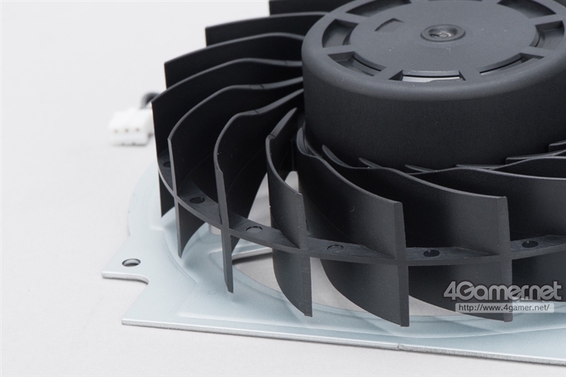 PS4 Pro主機(jī)拆解：散熱系統(tǒng)嘆為觀止