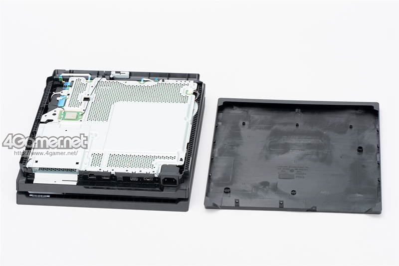 PS4 Pro主機(jī)拆解：散熱系統(tǒng)嘆為觀止