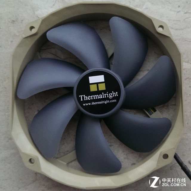 風(fēng)扇你選對(duì)了嗎？ 機(jī)箱散熱秘籍大揭秘  